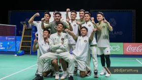 Selebrasi tim bulu tangkis putra Indonesia
