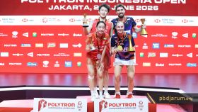 Podium juara ganda campuran