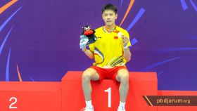 Podium juara tunggal putra