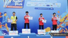 Podium juara tunggal anka putra