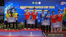 Podium ganda pemula putra