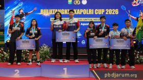 Podium gandal remaja campuran